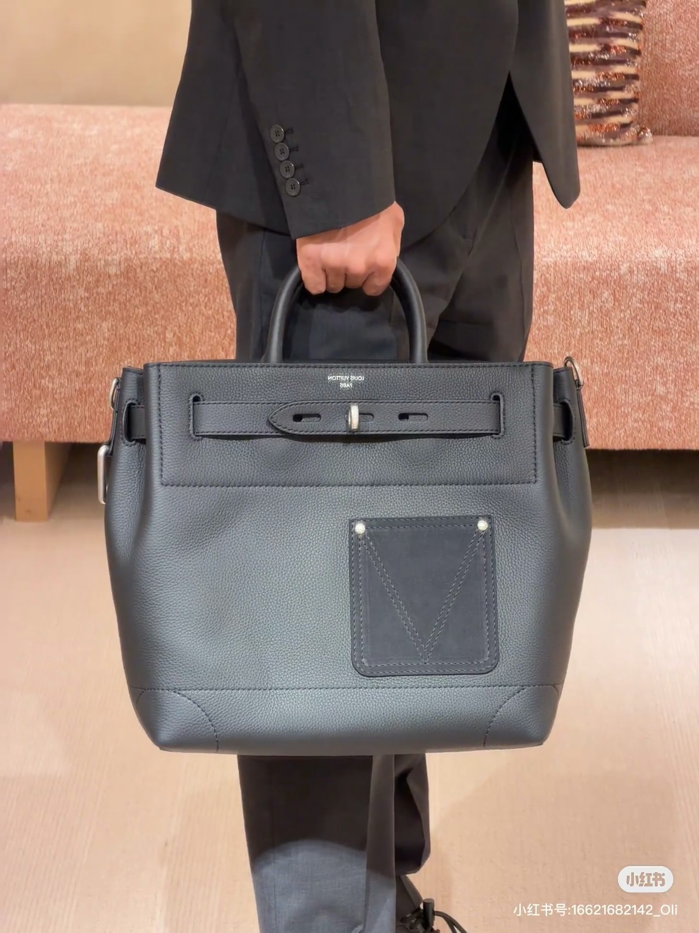 2026124173318264 270